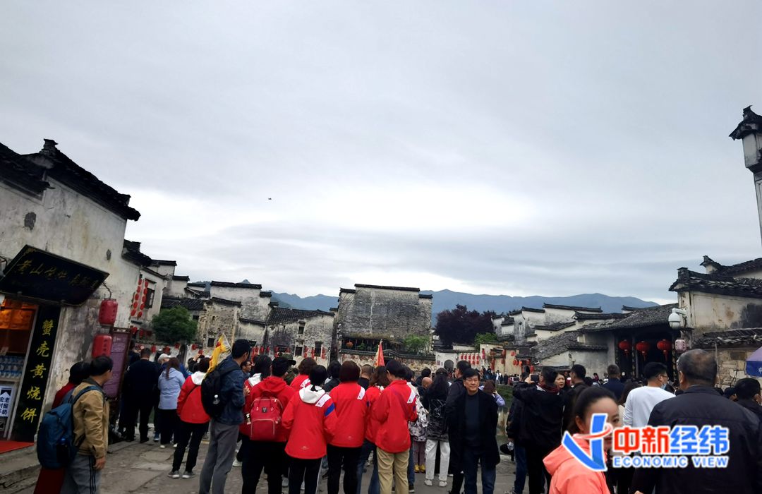 “五一”网红城市酒店一房难求 这地价格暴涨112%！