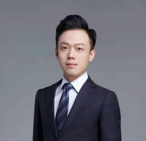 85后房企高管“学霸养成记”：不囿于专业学习，更看重课外实践