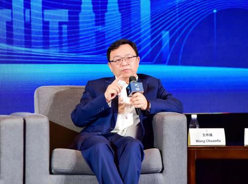 不光代工大量小米手机，还将支持雷军造车？“理工男”比亚迪董事长王传福再发声
