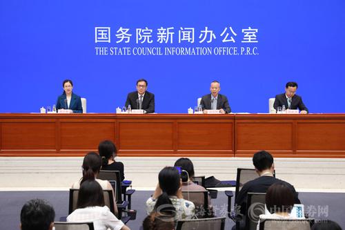 银保监会郭武平：对与融资收费相关的其他市场主体加大规范力度