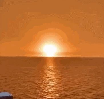 惊人！火光冲天，里海海面发生大爆炸！
