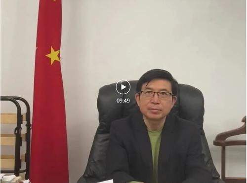 驻乌克兰大使视频现身，致在乌中国同胞信：还在基辅，永远不可能抛下同胞不管！