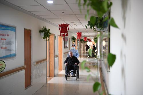 利好快递员、网约车司机等新业态从业人员：专属商业养老保险试点区域扩围至全国，允许养老保险公司参与