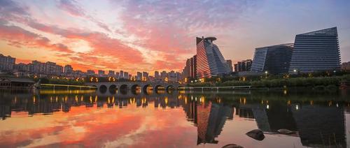 都市圈“卷”起来了，西安等不起