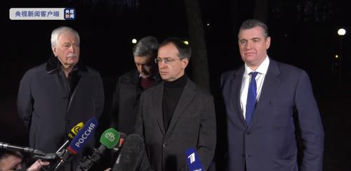 俄乌谈判地扑朔迷离！乌代表团正在路上，俄方已到白波边境，会前透露重要议题！俄国防部通报双方伤亡数据