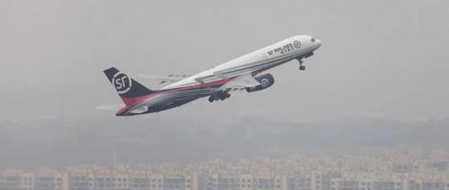 城市24小时 | 中部航空枢纽之争再起