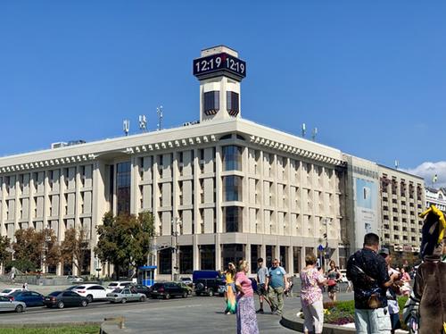 我卖了十年的乌克兰机票，亲历俄乌关系恶化下“脆弱”的航空业