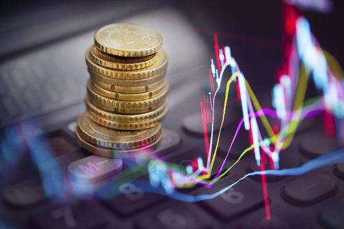 俄透露谈判议题包括停火，鲍威尔就加息发声，欧美股市齐反弹！美油涨破110美元，创近十年新高，欧洲天然气狂飙...