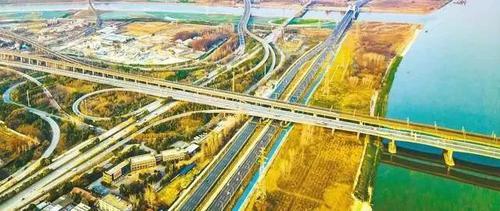中部“组团”造港口，武汉、郑州、九江…谁是下一个航运枢纽？