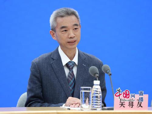 吴尊友：新冠肺炎不是“大号流感”