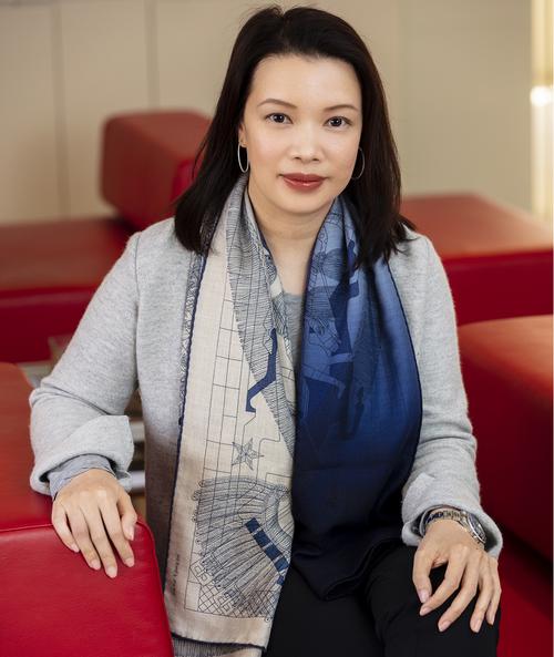 港商刘銮雄卖藏酒：一口一万，“醉倒”了谁？