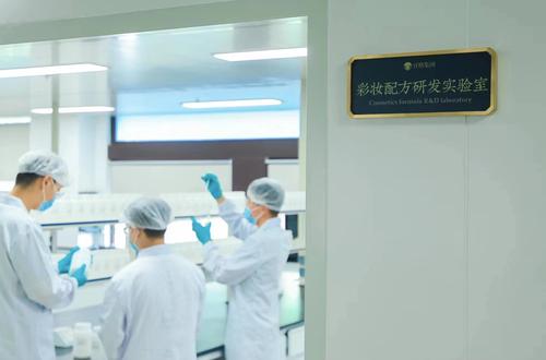 五年狂奔GMV破50亿：从李佳琦到李慧良 花西子能讲好“研发”新故事吗？