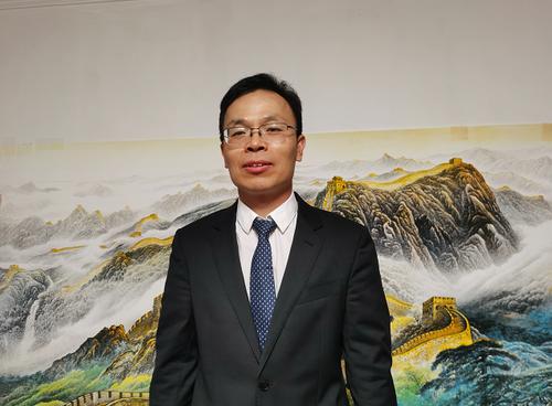深读政府工作报告│专访中国社科院世界社保研究中心房连泉：预计今年养老金上涨约4% 建议引入养老金待遇自动调整机制