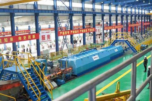 正威集团新疆新材料产业园年产25万吨低氧光亮铜杆连铸连轧生产线投产